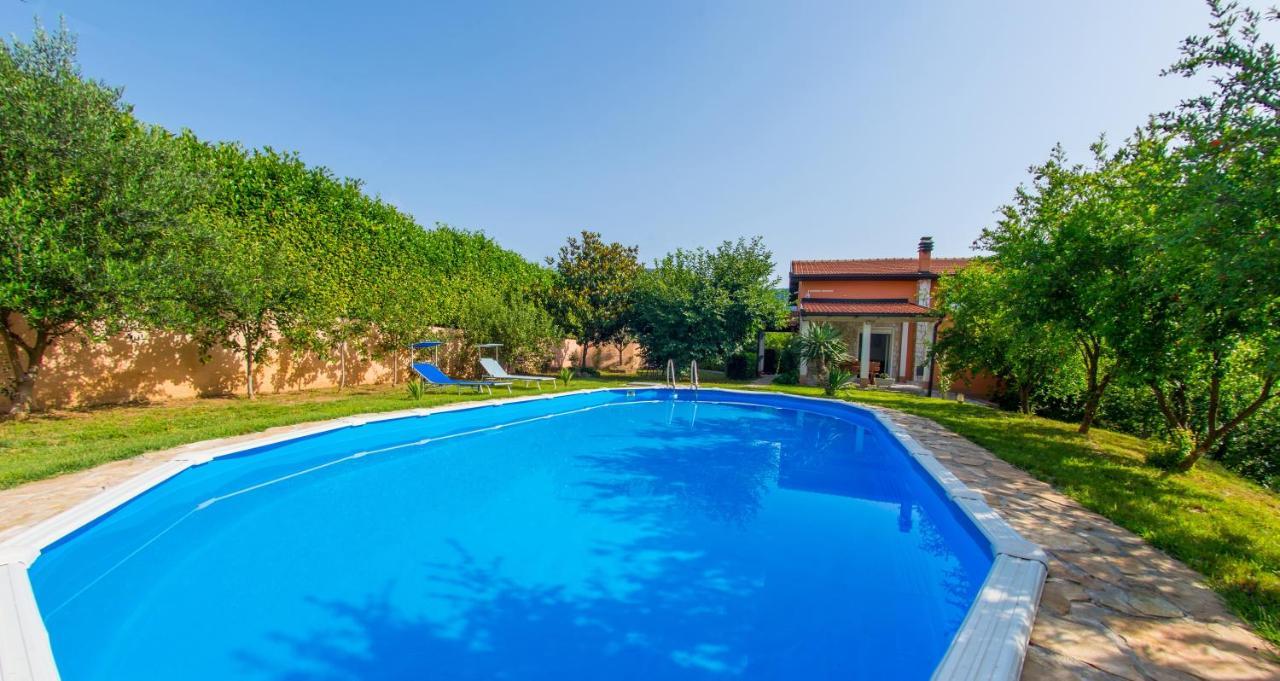 מוסטר Holiday Home Narona מראה חיצוני תמונה
