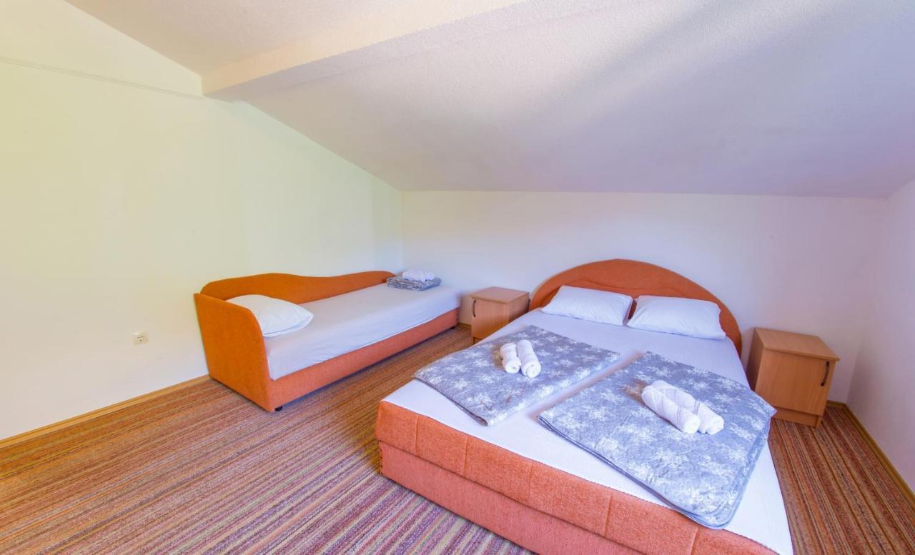 מוסטר Holiday Home Narona מראה חיצוני תמונה