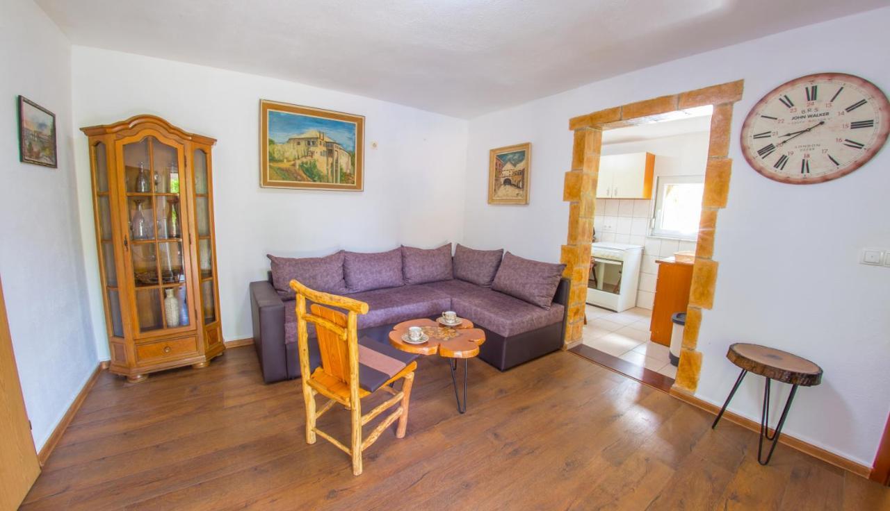 מוסטר Holiday Home Narona מראה חיצוני תמונה
