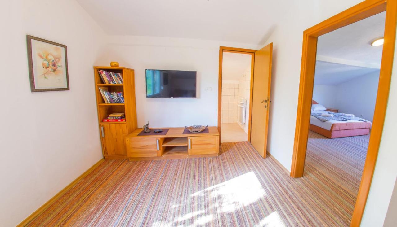 מוסטר Holiday Home Narona מראה חיצוני תמונה