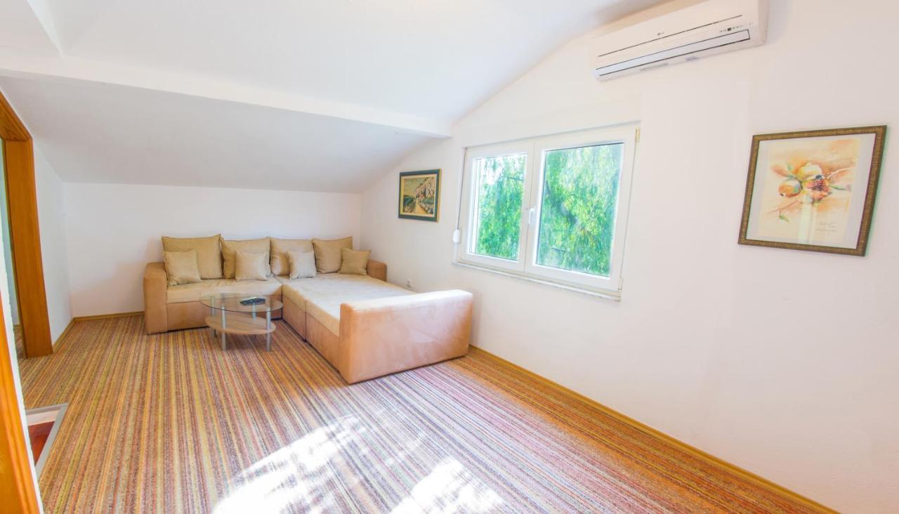 מוסטר Holiday Home Narona מראה חיצוני תמונה