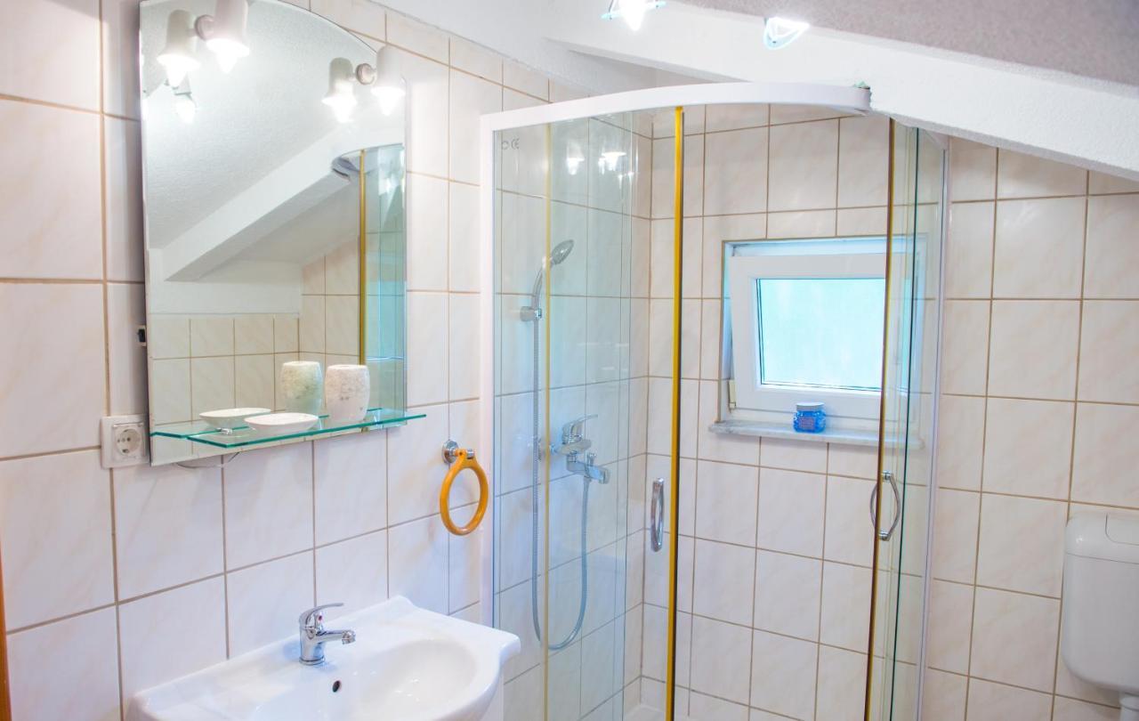 מוסטר Holiday Home Narona מראה חיצוני תמונה