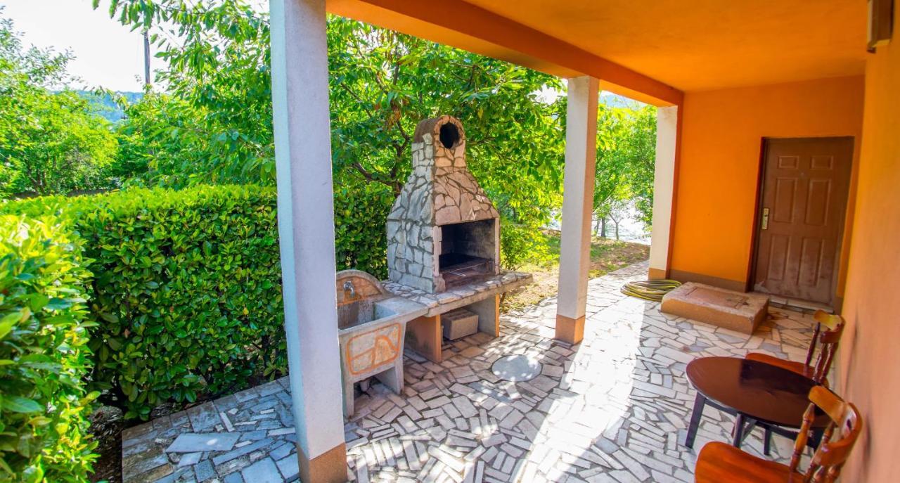 מוסטר Holiday Home Narona מראה חיצוני תמונה