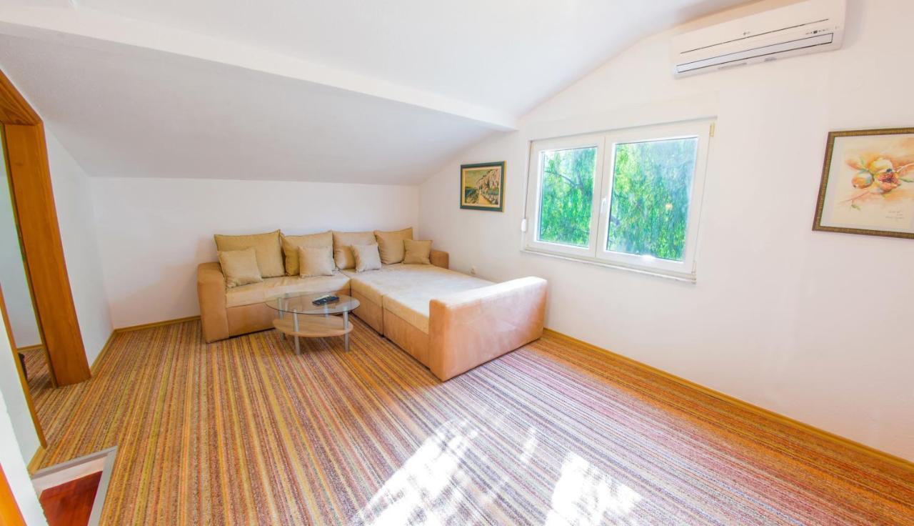 מוסטר Holiday Home Narona מראה חיצוני תמונה