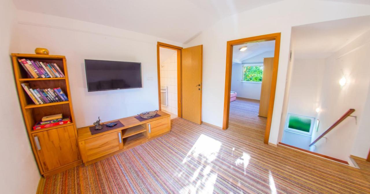 מוסטר Holiday Home Narona מראה חיצוני תמונה