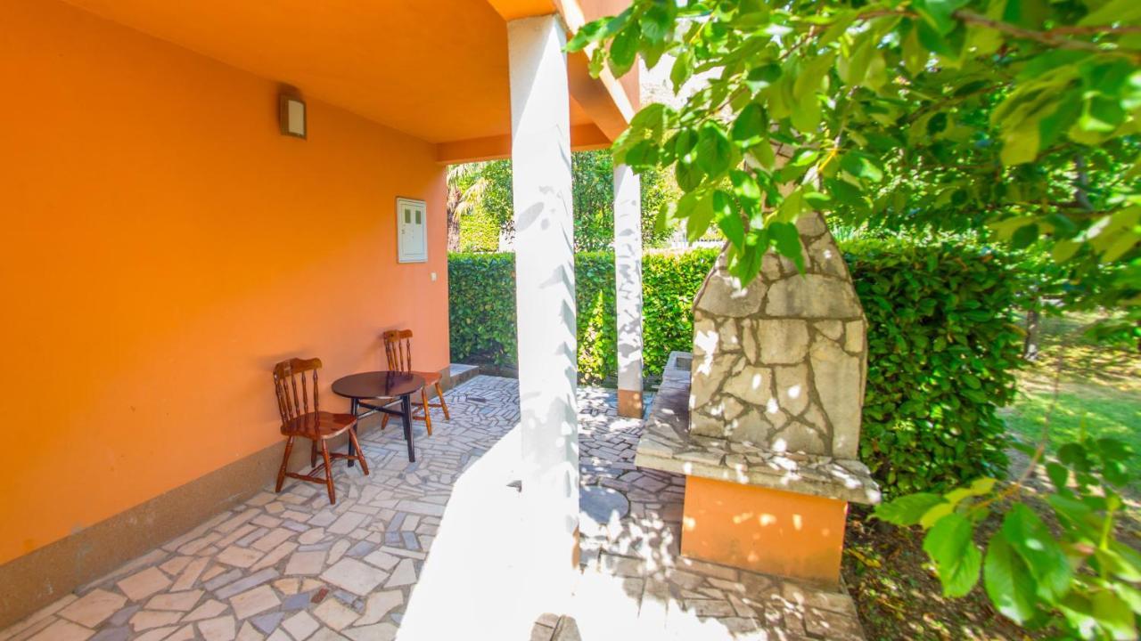 מוסטר Holiday Home Narona מראה חיצוני תמונה